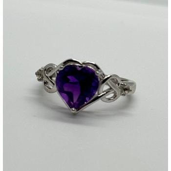 925 Sterling Silver Amethyst & Goshenite Heart Ring Size 6
