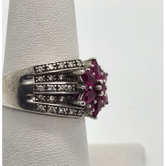 925 Sterling Silver Topaz Ring Size 7