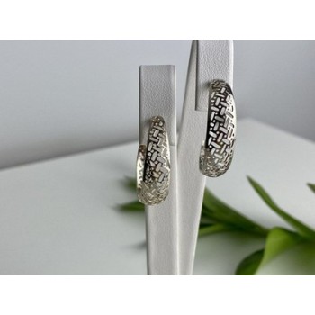 Classic Openwork Stud Earrings