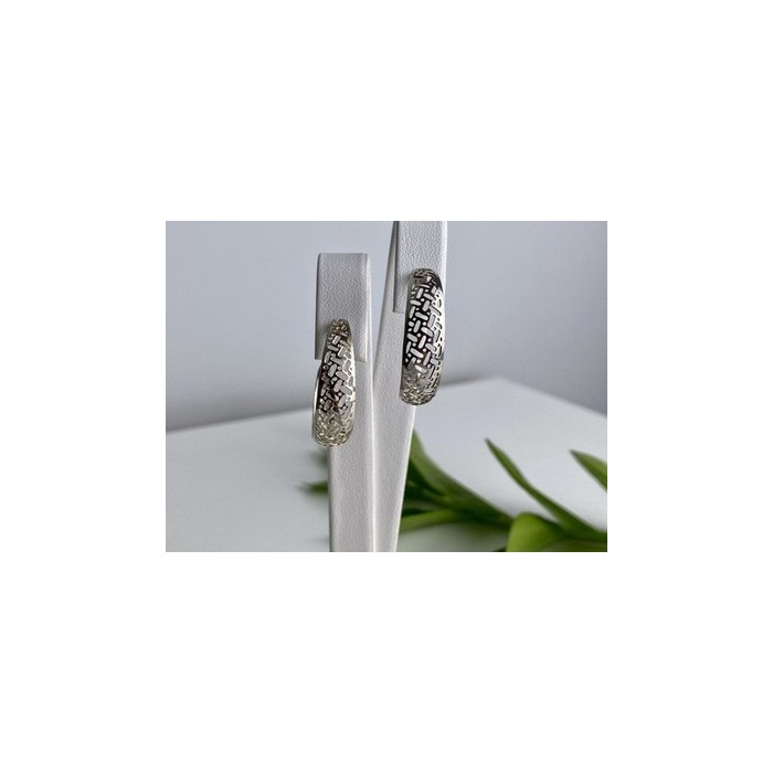 Classic Openwork Stud Earrings