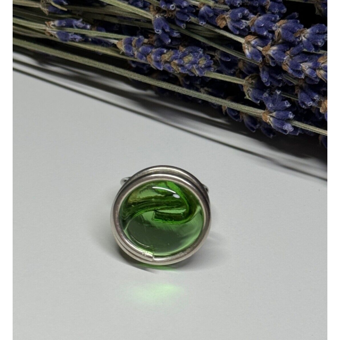 Modern Art Design Green CZ Ring Size 6