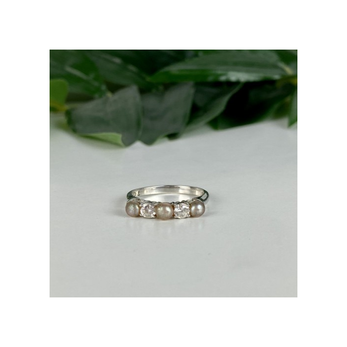 Avon 925 Sterling Silver Pearls & CZ Ring Size 7