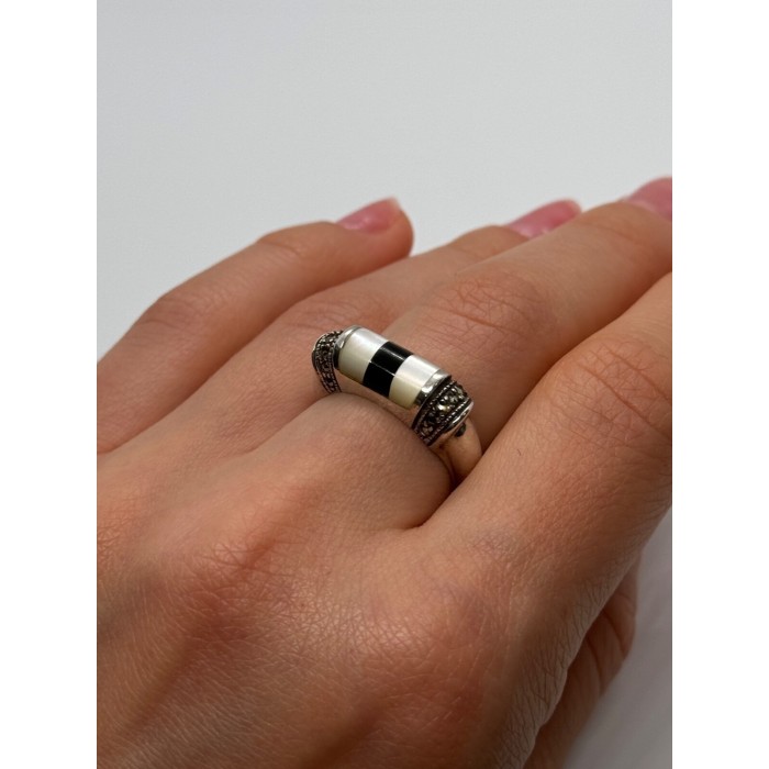 925 Sterling Silver Abalone, Enamel & Marcasite Ring Size 7