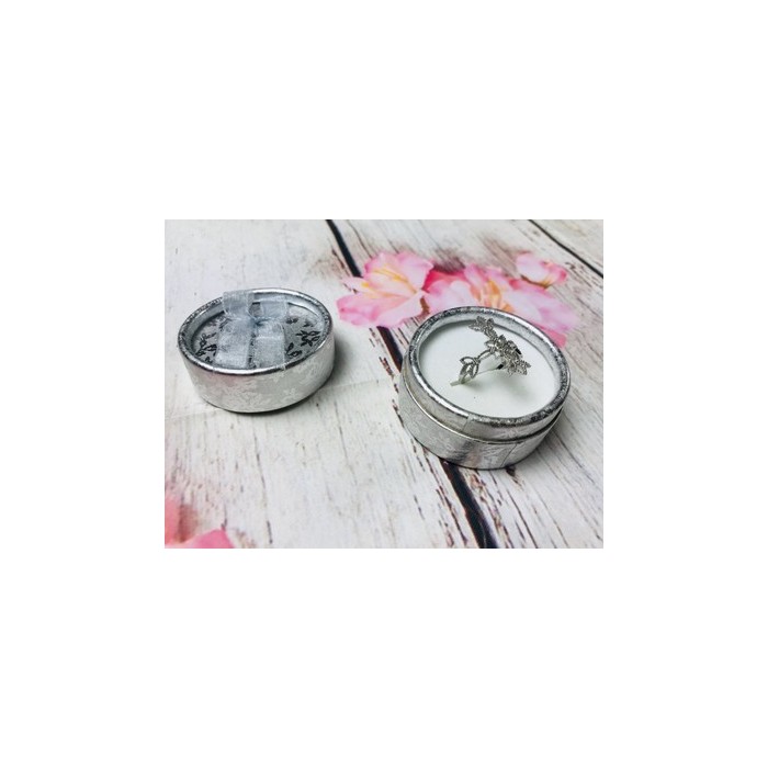 925 Sterling Silver Small Colorless Topaz Ring Size 8