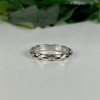 925 Sterling Silver Ring Size 10