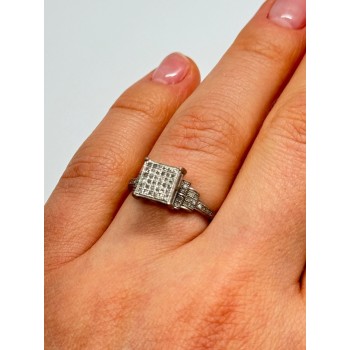925 Sterling Silver CZ Ring Size 6