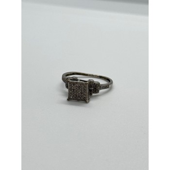 925 Sterling Silver CZ Ring Size 6