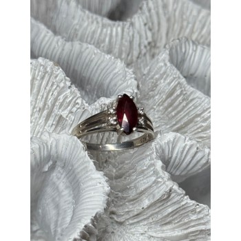 925 Sterling Silver Garnet Ring Size 7