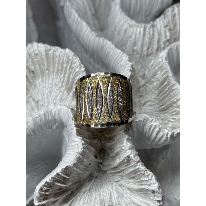 ELEGANT 925 STERLING SILVER & 10K YELLOW GOLD RING SIZE 7