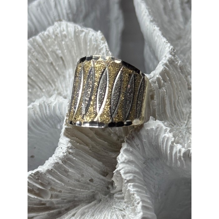 ELEGANT 925 STERLING SILVER & 10K YELLOW GOLD RING SIZE 7