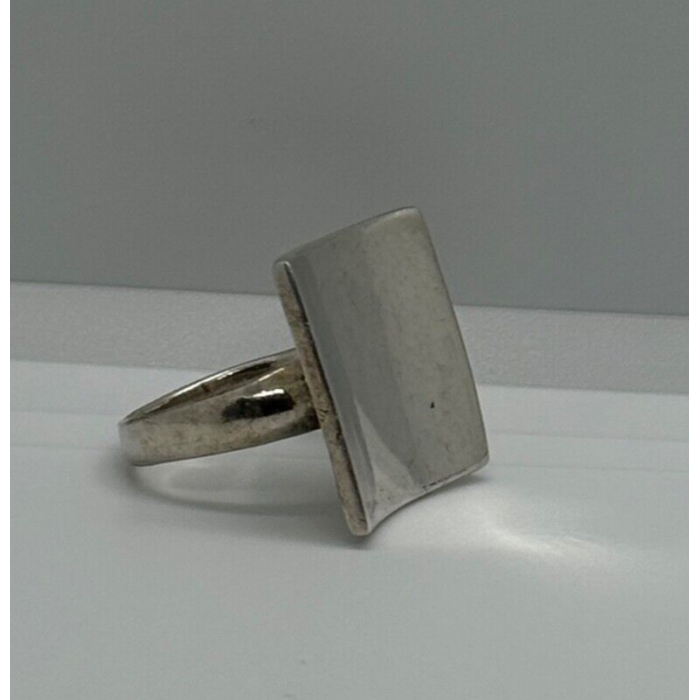 925 Sterling Silver Ring Size 8