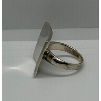 925 Sterling Silver Ring Size 8