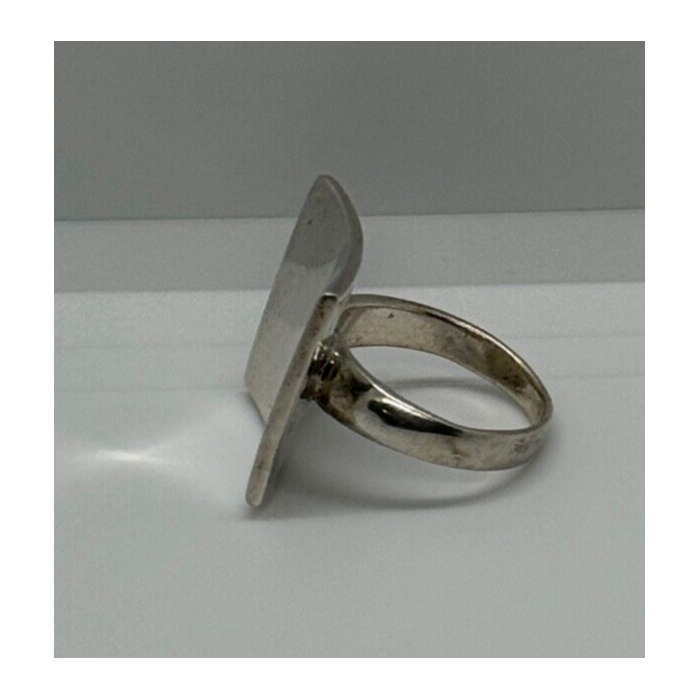 925 Sterling Silver Ring Size 8