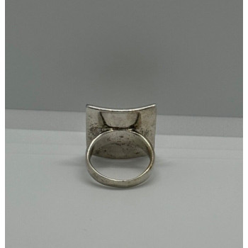 925 Sterling Silver Ring Size 8