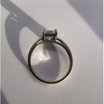 925 Sterling Silver & CZ Ring Size 7