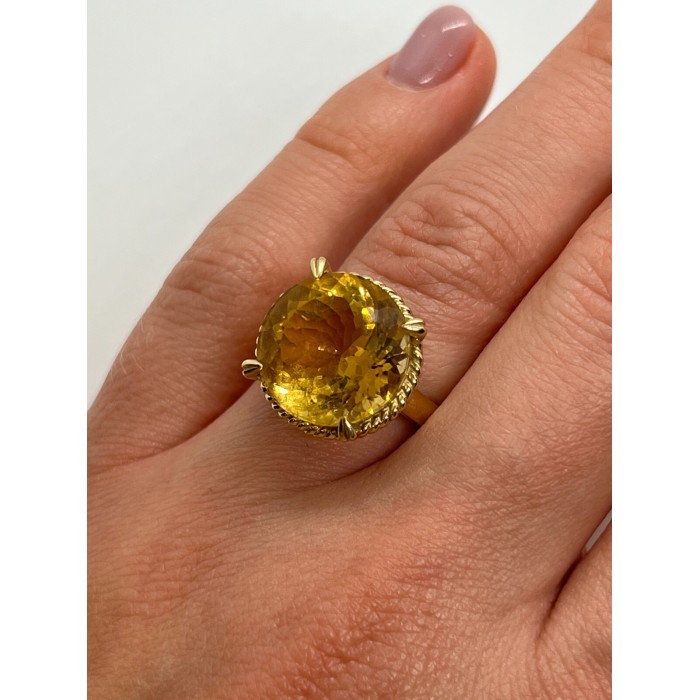 10K YELLOW GOLD RING CITRINE  SIZE 6