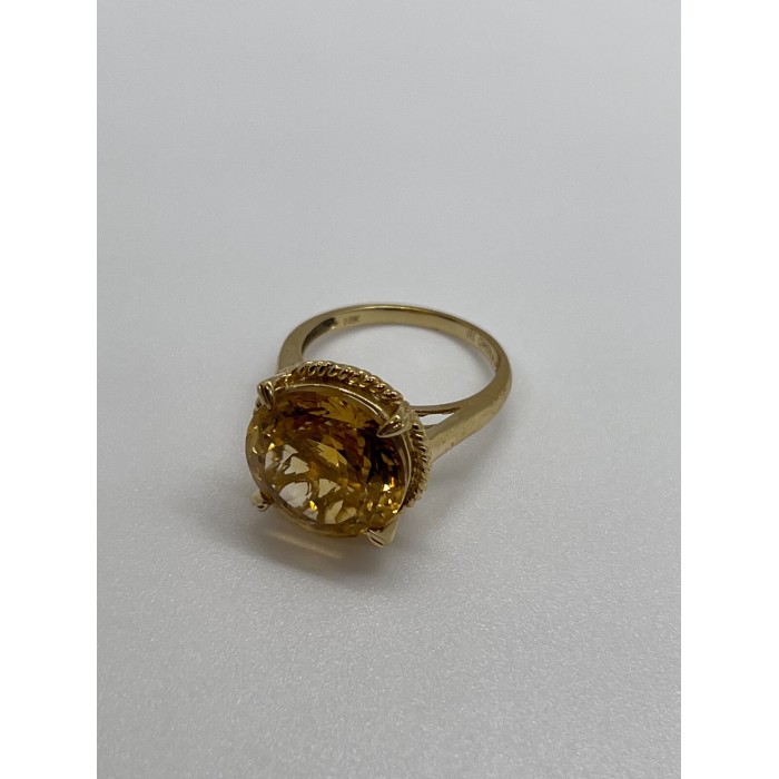 10K YELLOW GOLD RING CITRINE  SIZE 6
