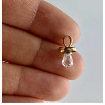 10K YELLOW GOLD CRYSTAL SWAROVSKI PENDANT