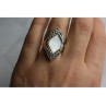 925 STERLING SILVER MOTHER OF PEARL & MARCASITES RING SIZE 6.5