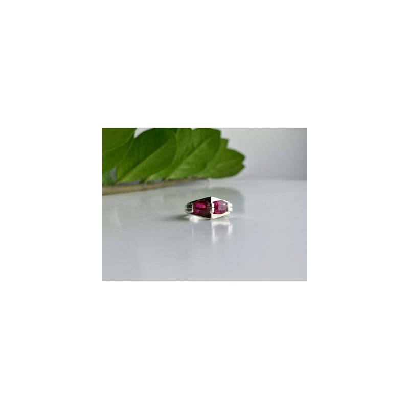 925 Sterling Silver Pink Spinel Ring Size 5.5