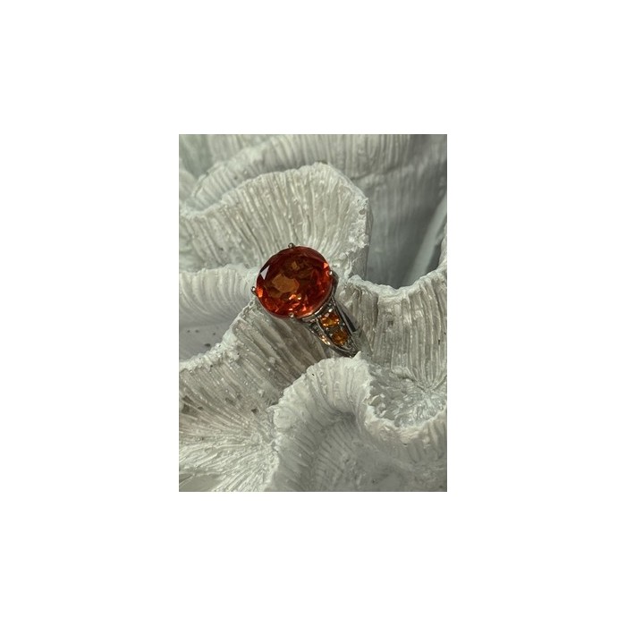 925 STERLING SILVER ORANGE SPINEL RING SIZE 6