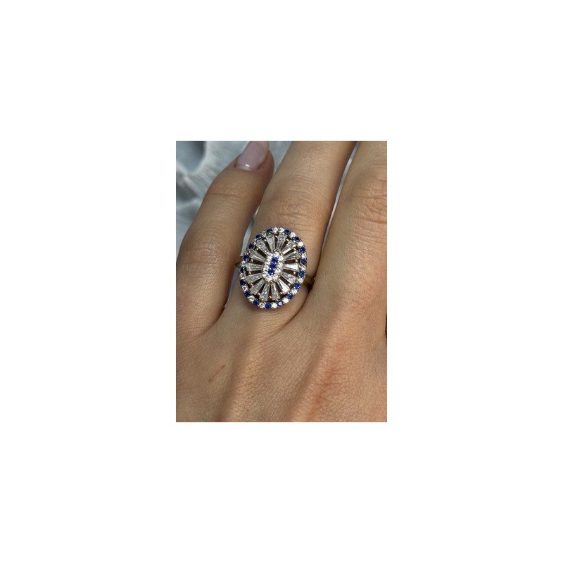 Beautiful 925 Sterling Silver CZ Ring Size 7.5