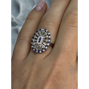 Beautiful 925 Sterling Silver CZ Ring Size 7.5