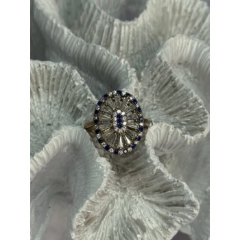 Beautiful 925 Sterling Silver CZ Ring Size 7.5