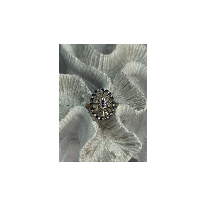 Beautiful 925 Sterling Silver CZ Ring Size 7.5