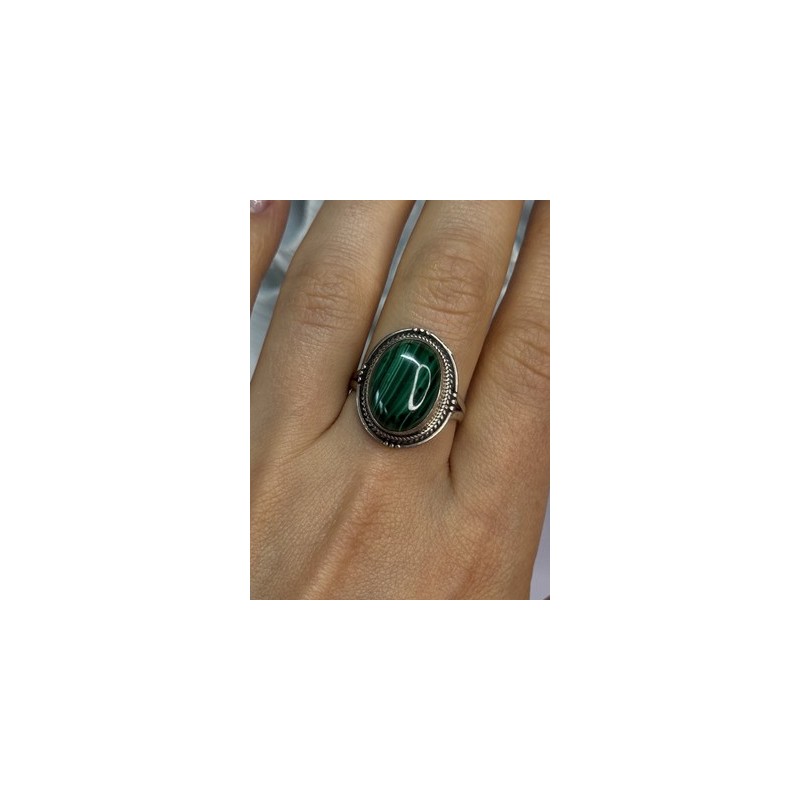 VINTAGE 925 STERLING SILVER MALACHITE RING SIZE 9