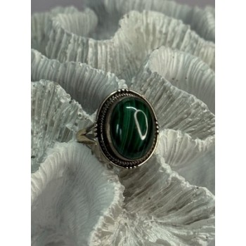 VINTAGE 925 STERLING SILVER MALACHITE RING SIZE 9