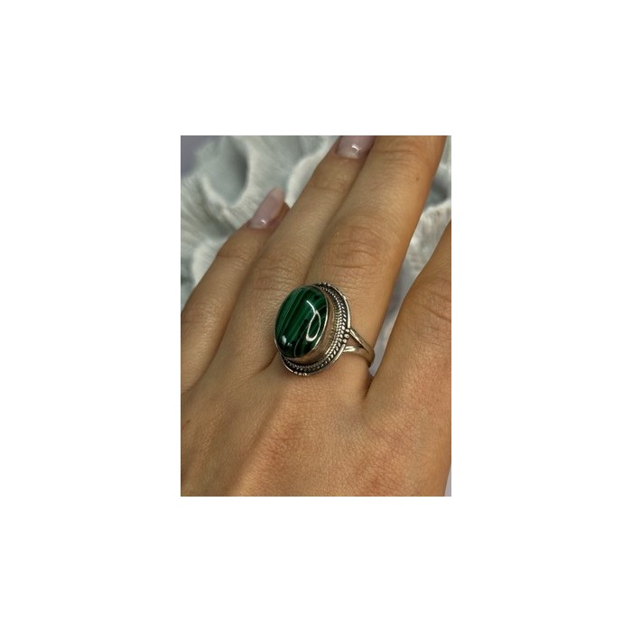VINTAGE 925 STERLING SILVER MALACHITE RING SIZE 9