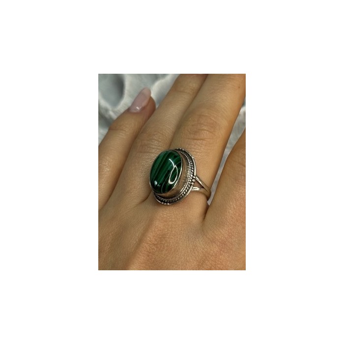 VINTAGE 925 STERLING SILVER MALACHITE RING SIZE 9