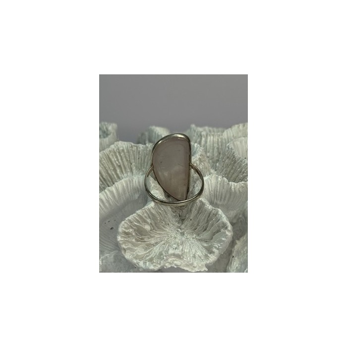 VINTAGE 925 STERLING SILVER MORGANITE RING SIZE 8