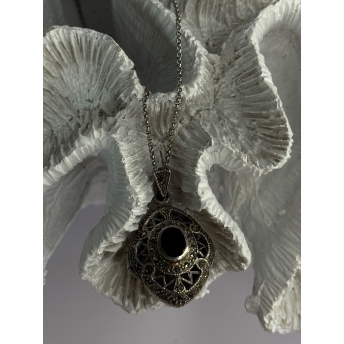 Vintage 925 Sterling Silver Open Locket Onyx & Marcasite Necklace 18 Inch