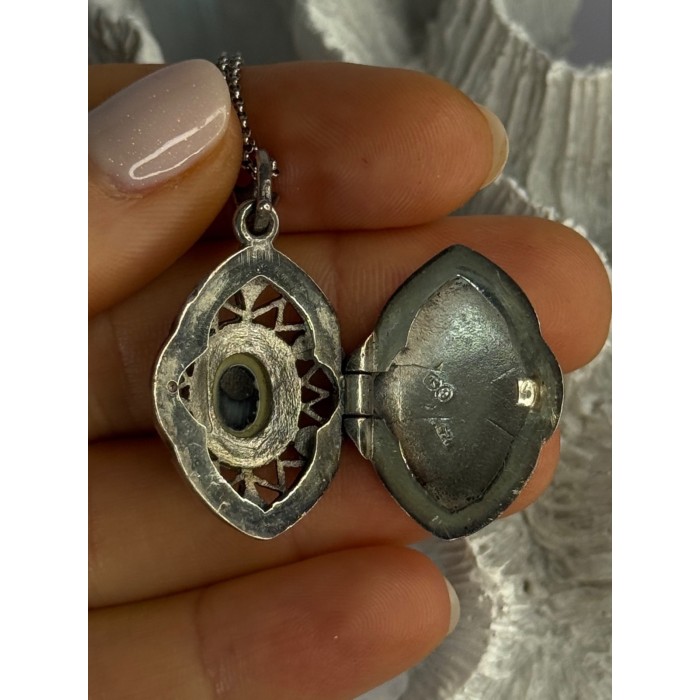 Vintage 925 Sterling Silver Open Locket Onyx & Marcasite Necklace 18 Inch