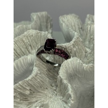 10K WHITE GOLD SPINEL & DIAMOND RING SIZE 6.5