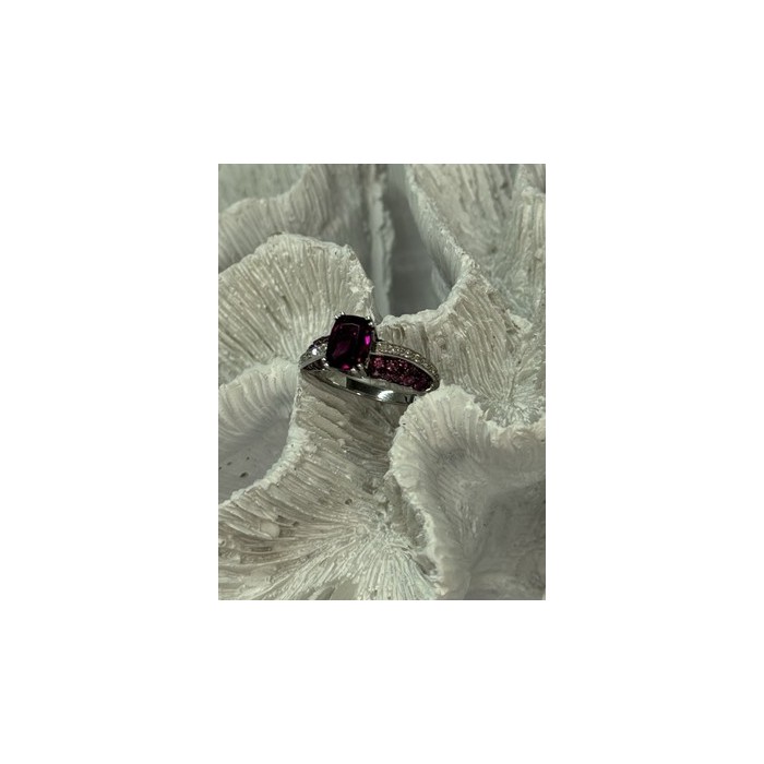 10K WHITE GOLD SPINEL & DIAMOND RING SIZE 6.5