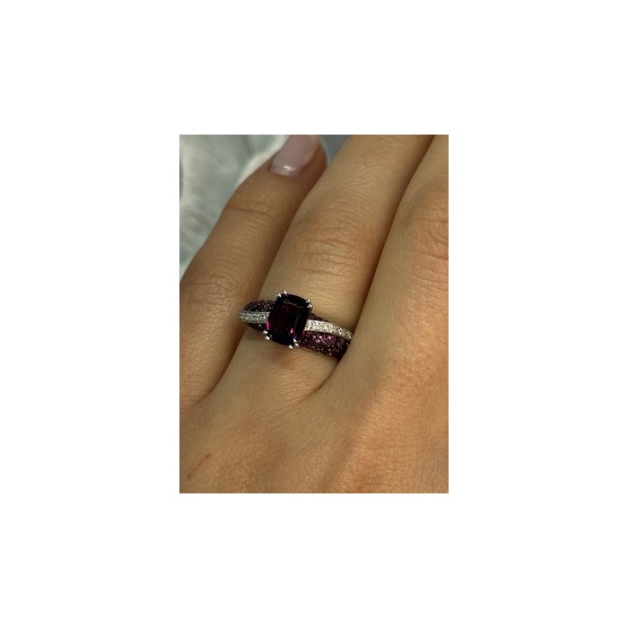 10K WHITE GOLD SPINEL & DIAMOND RING SIZE 6.5