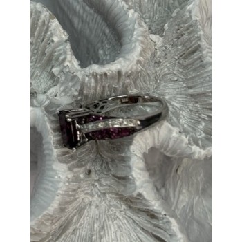 10K WHITE GOLD SPINEL & DIAMOND RING SIZE 6.5