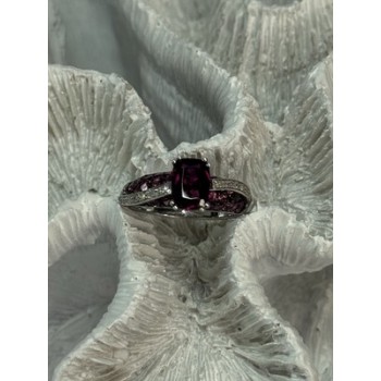 10K WHITE GOLD SPINEL & DIAMOND RING SIZE 6.5