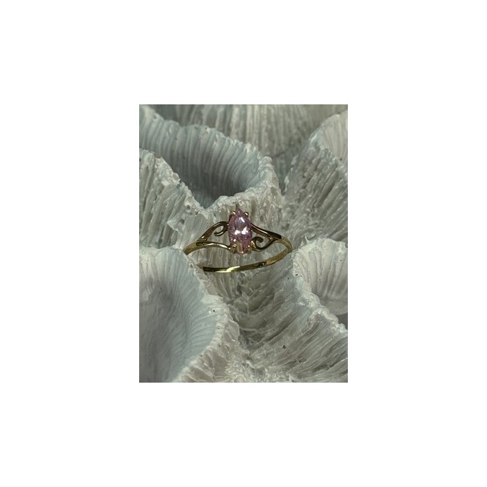 10K YELLOW GOLD MORGANITE RING SIZE 7.5