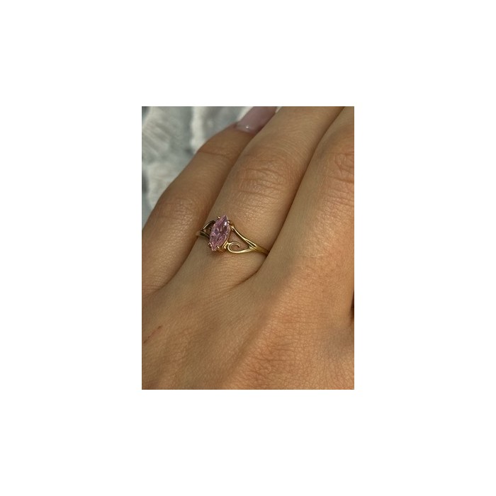 10K YELLOW GOLD MORGANITE RING SIZE 7.5