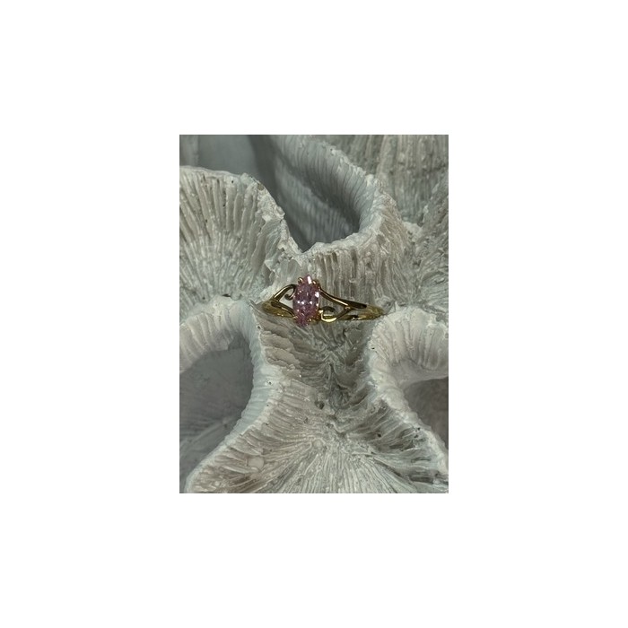 10K YELLOW GOLD MORGANITE RING SIZE 7.5