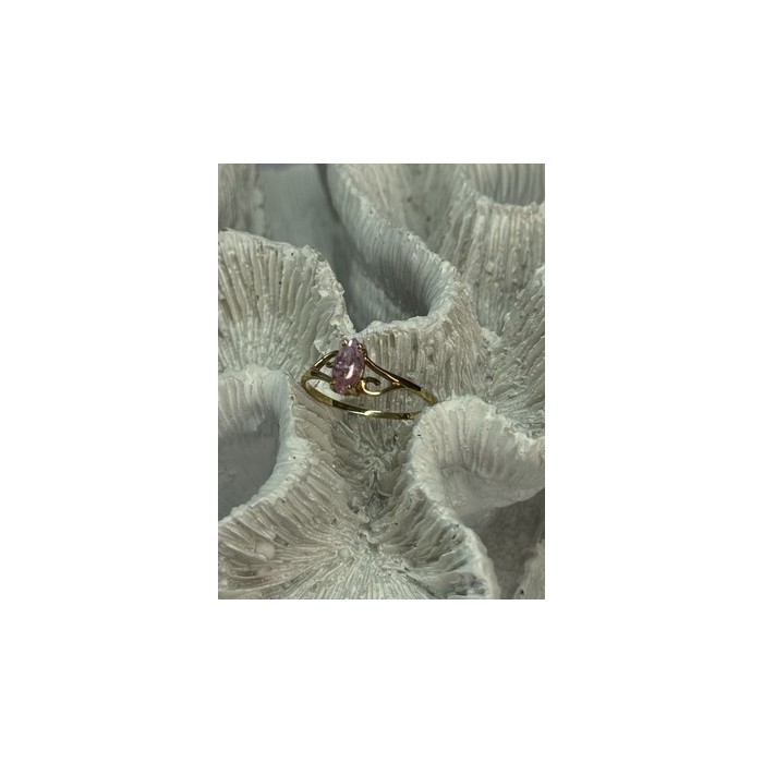 10K YELLOW GOLD MORGANITE RING SIZE 7.5