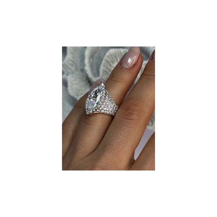 SHINY 925 STERLING SILVER CZ RING SIZE 6