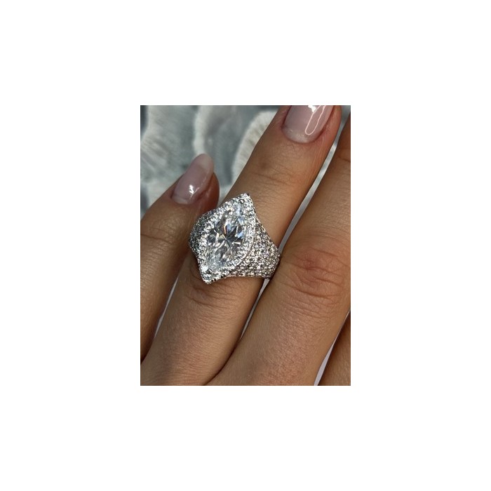 SHINY 925 STERLING SILVER CZ RING SIZE 6