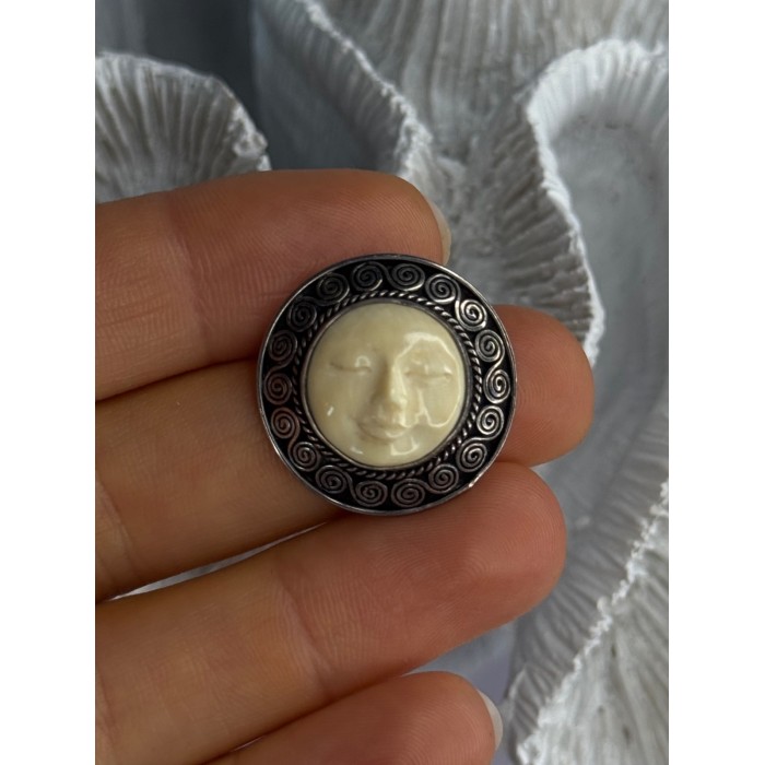 925 Sterling Silver Hand-Crafted Round Goddess Sun Pendant Length 0.90 Inch