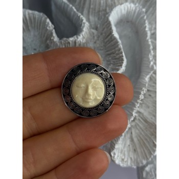 925 Sterling Silver Hand-Crafted Round Goddess Sun Pendant Length 0.90 Inch