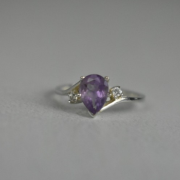 925 Sterling Silver Amethyst & CZ Ring Size 7